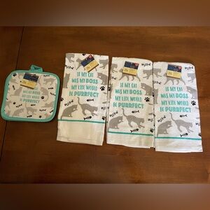 Kitchen Towels And Potholders. Cat Design. NWT